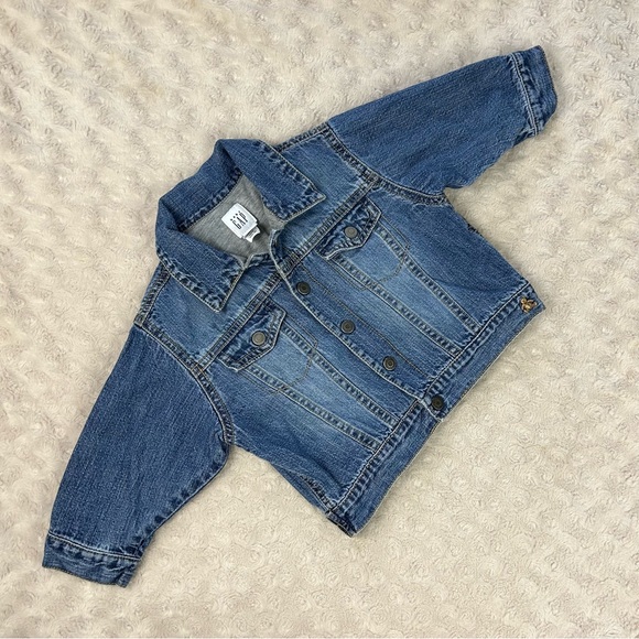 Baby Gap Denim Jean Jacket Size 6-12 Months Gray Lining - Picture 2 of 5